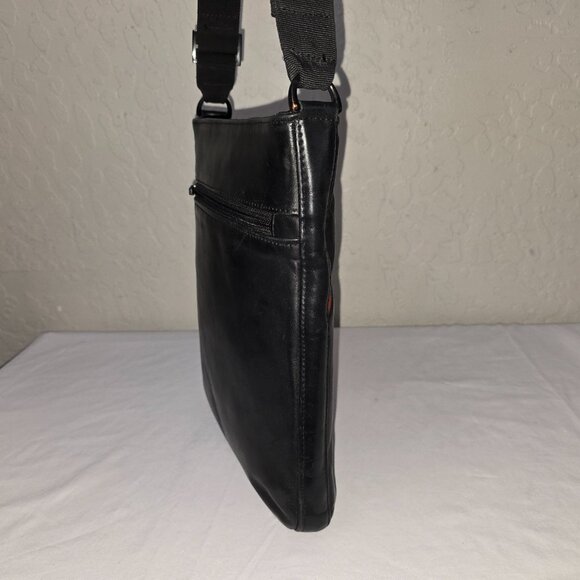 Waterfield Designs Black Leather Essential Crossbody Bag - Picture 7 of 14